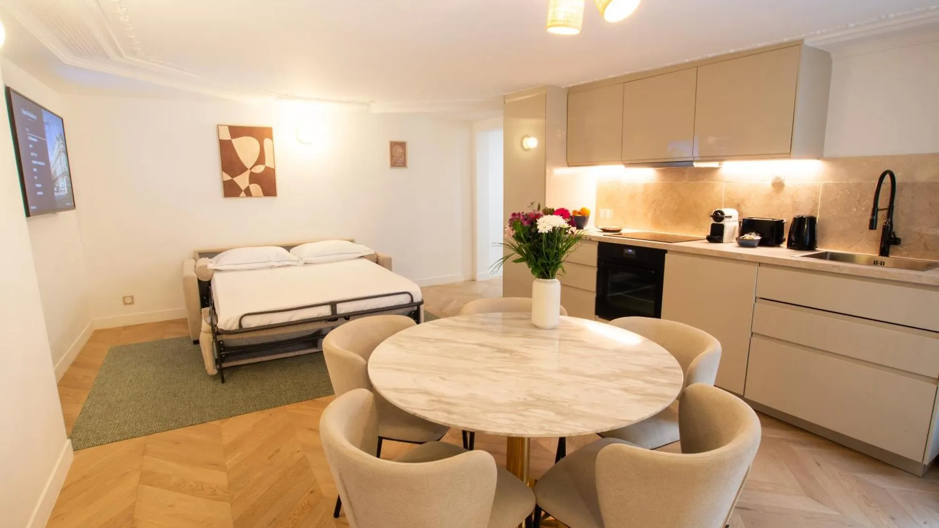 Quartier Libre Madeleine Apartment Paris