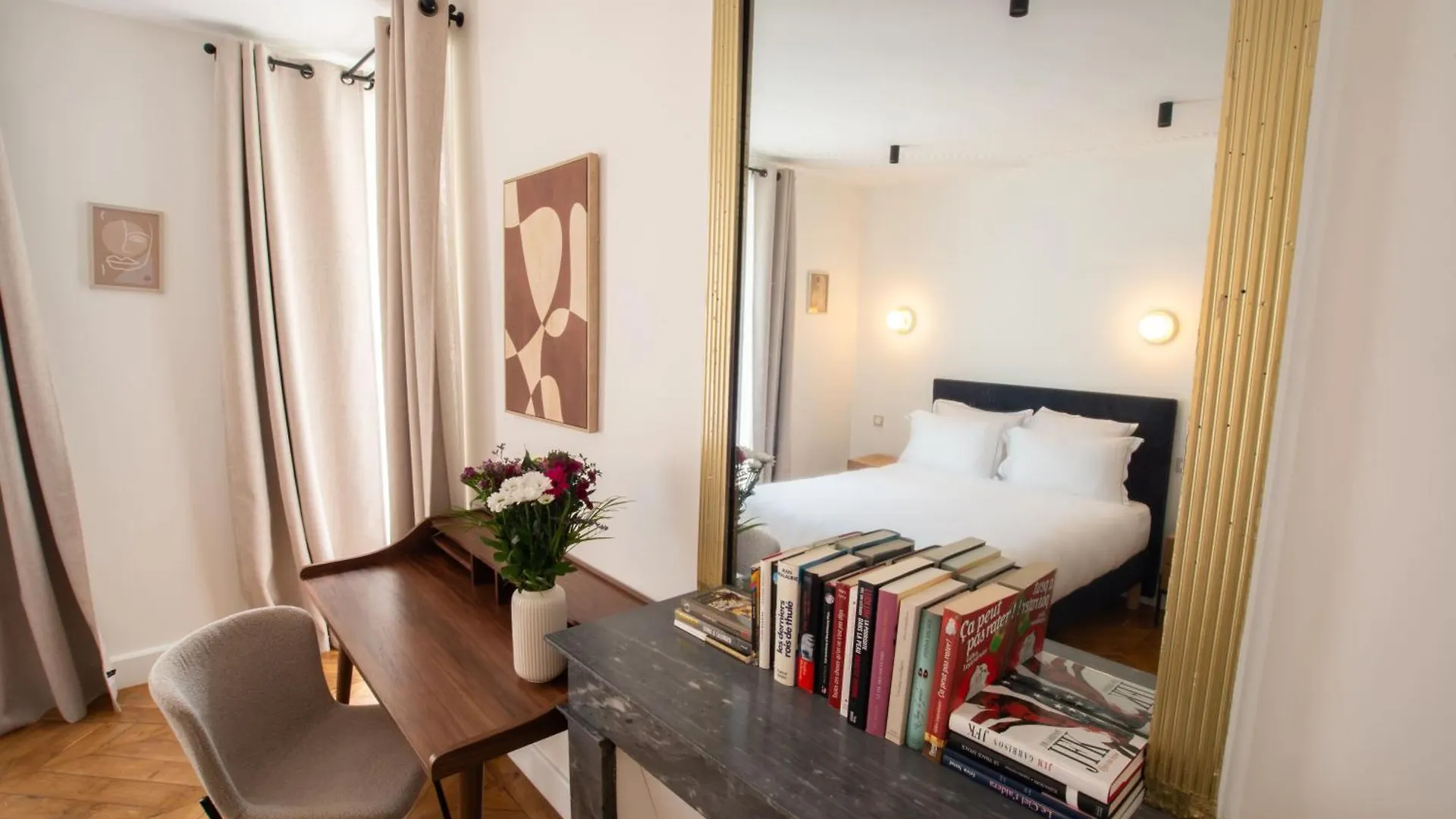 Quartier Libre Madeleine Apartment Paris