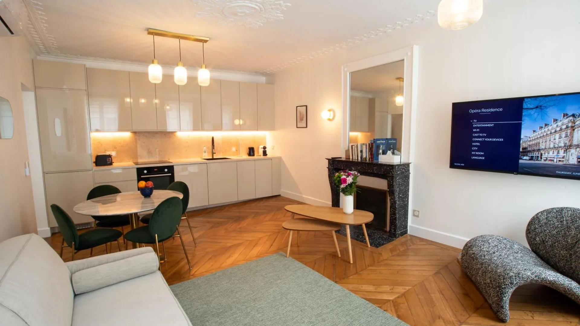 Quartier Libre Madeleine Apartment Paris France
