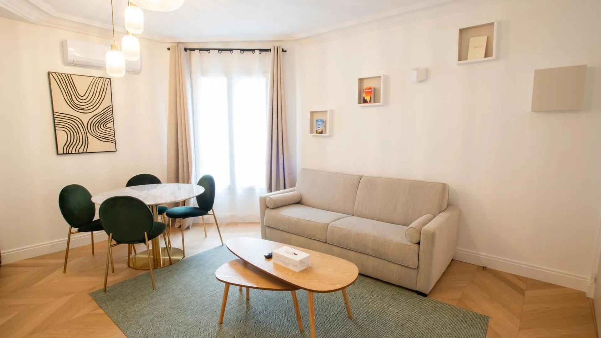 Quartier Libre Madeleine Apartment Paris