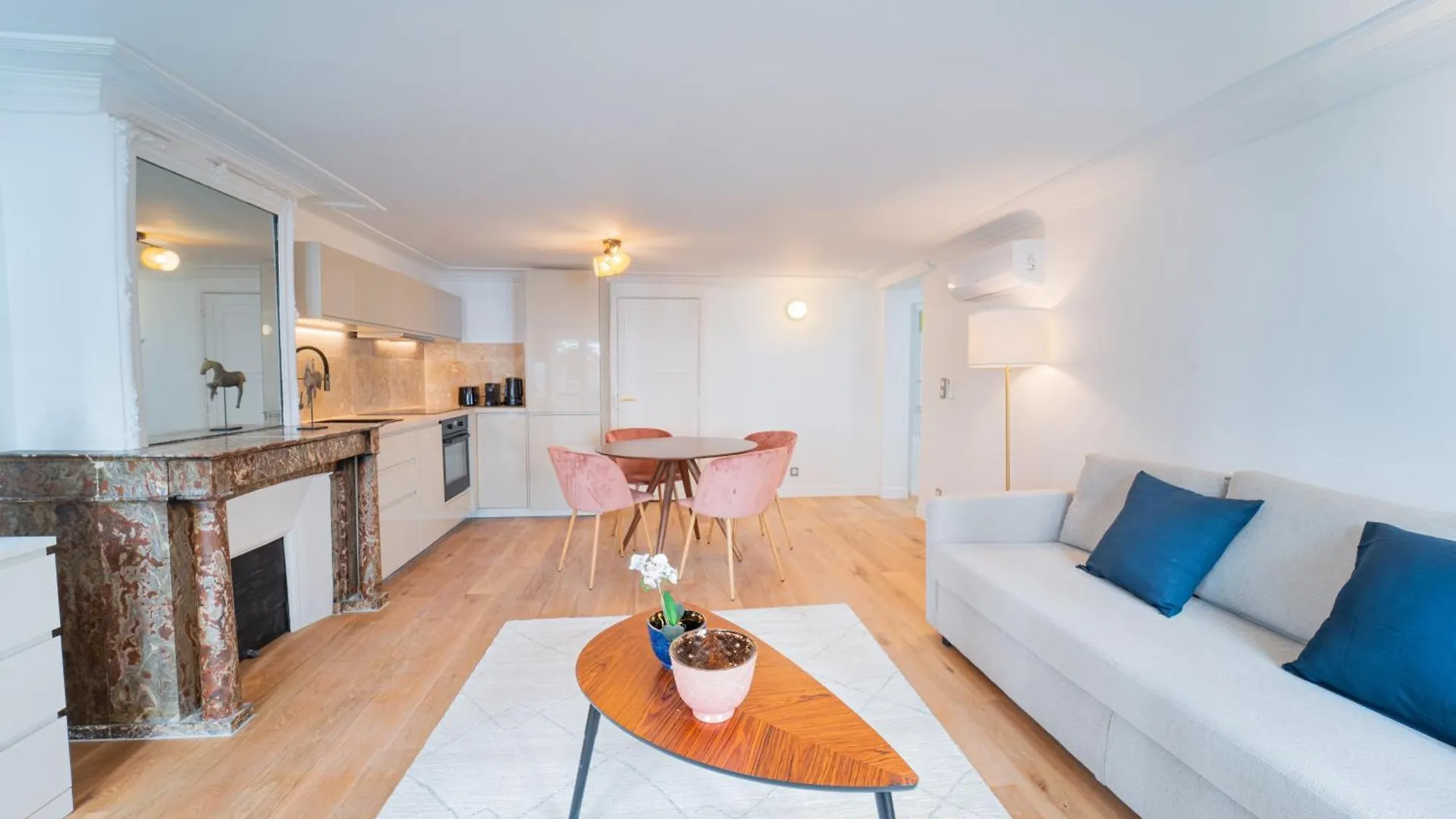 Quartier Libre Madeleine Apartment Paris