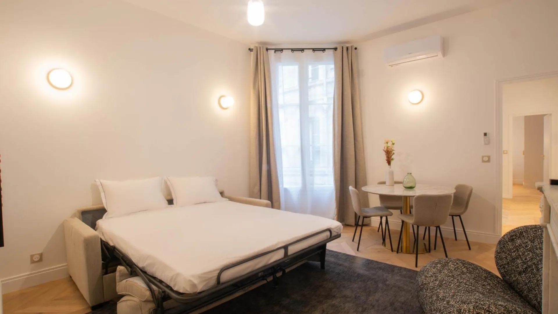 Quartier Libre Madeleine Apartment Paris