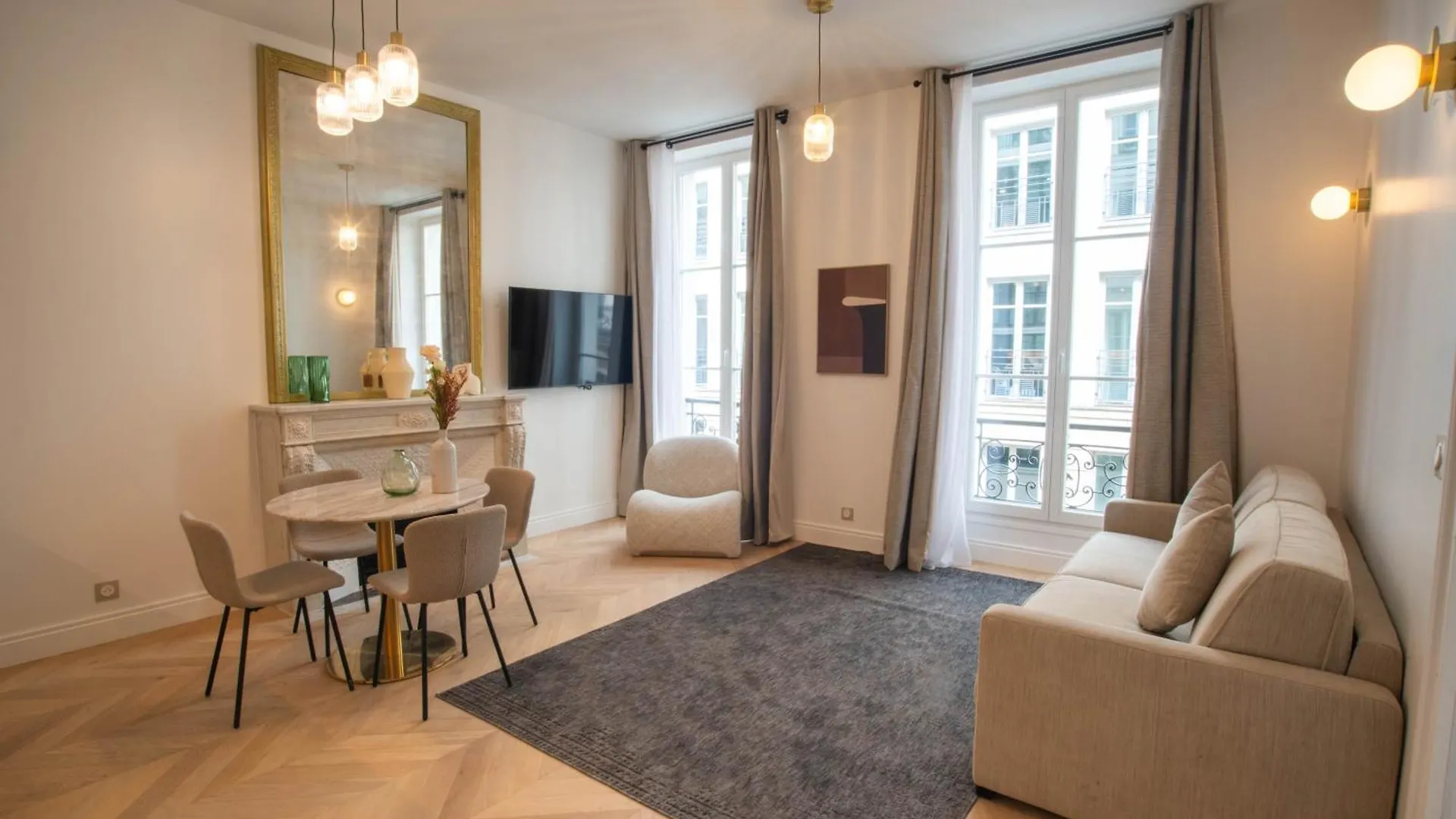 Quartier Libre Madeleine Apartment Paris