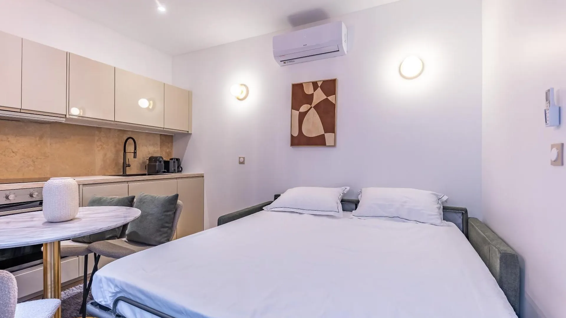 Quartier Libre Madeleine Apartment Paris